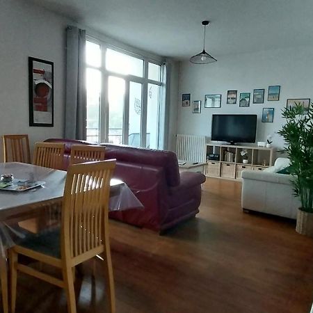Maison De Ville Plein Centre, 3 Etoiles, A 200M De La Plage, Parking Prive, Wifi Royan Exterior photo