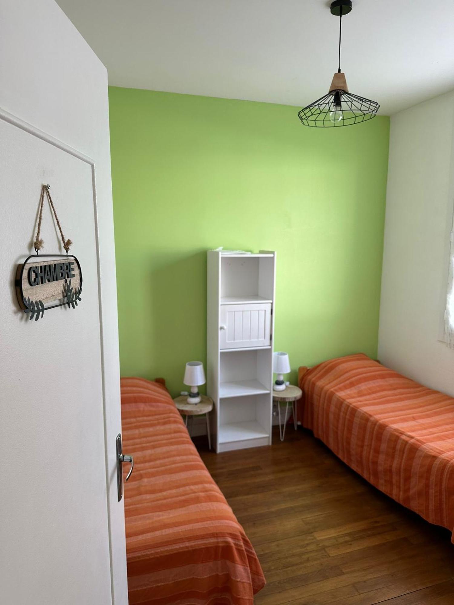 Maison De Ville Plein Centre, 3 Etoiles, A 200M De La Plage, Parking Prive, Wifi Royan Exterior photo